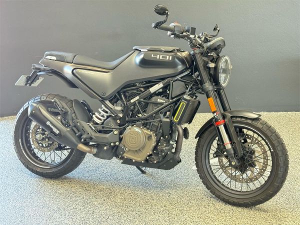 2023 Husqvarna SVARTPILEN 401 DUAL Svartpilen 401 image