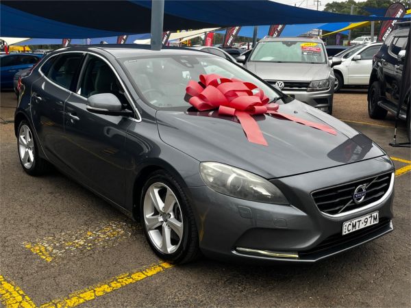 2013 Volvo V40 Hatchback M Series MY13 T4 Luxury image