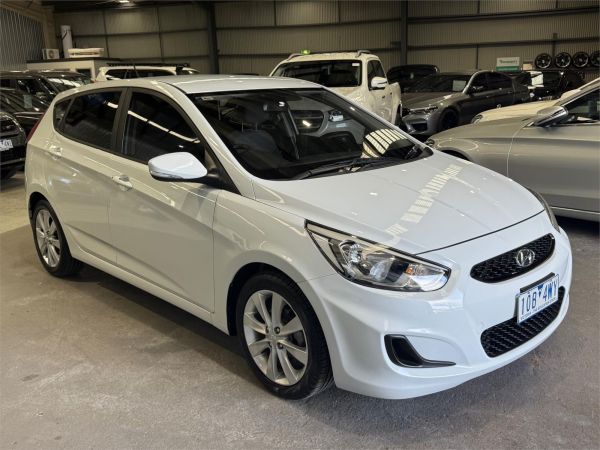 2018 Hyundai Accent Hatchback RB6 MY19 Sport image