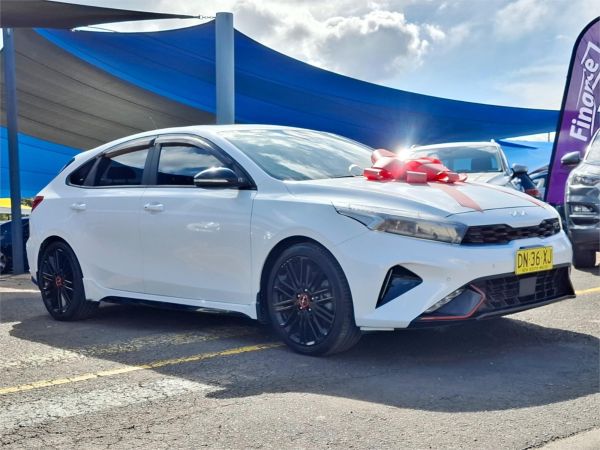 2022 Kia Cerato Hatchback BD MY22 GT image