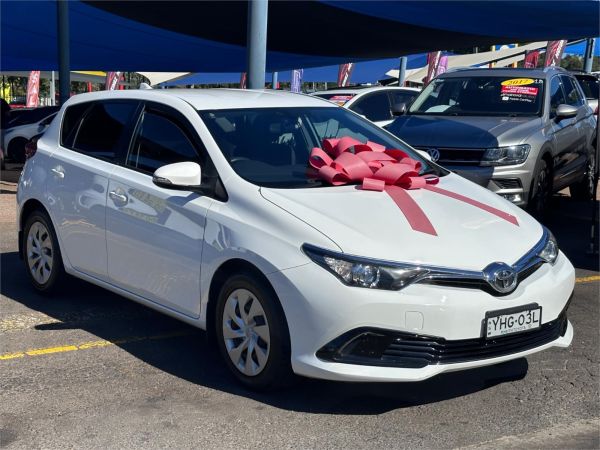 2016 Toyota Corolla Hatchback ZRE182R Ascent image