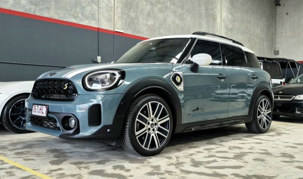 2023 Mini Countryman F60 LCI Cooper SE Steptronic ALL4 Classic Sage Green 6 Speed Sports Automatic image