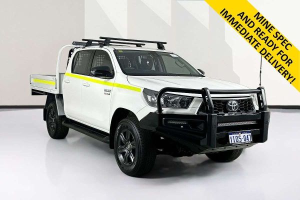 2025 Toyota HILUX SR (4x4) STEEL WHEELS GUN126R RC 4X4 image
