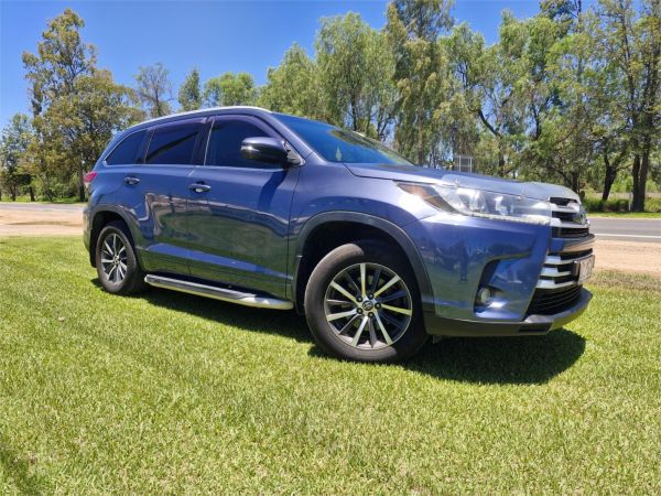 2017 TOYOTA KLUGER 4D WAGON GSU50R MY17 GXL (4x2) image