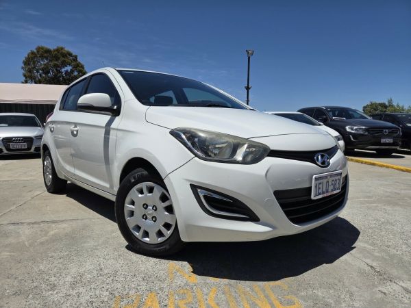 2014 Hyundai i20 PB MY14 Active White 4 Speed Automatic Hatchback image