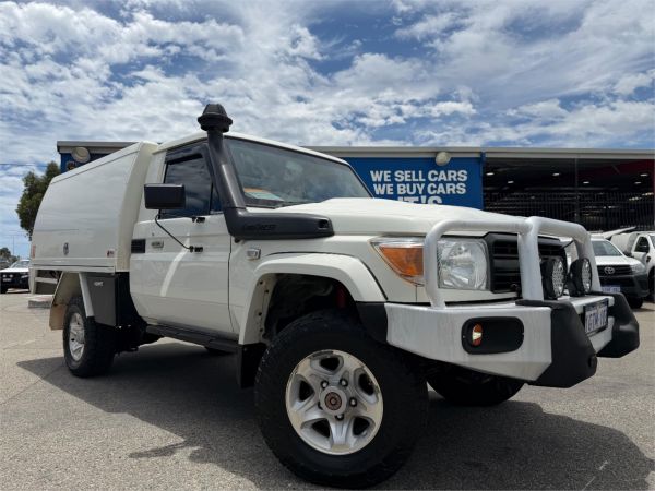 2019 Toyota Landcruiser Cab Chassis VDJ79R GX image