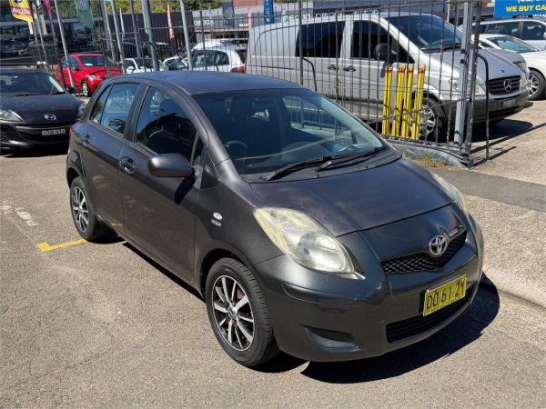 2010 TOYOTA YARIS 5D HATCHBACK NCP90R 08 UPGRADE YR image