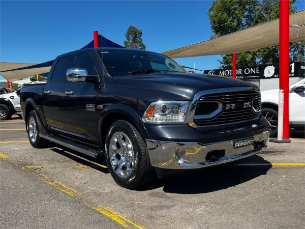 2019 RAM 1500 Utility DS MY19 Laramie image