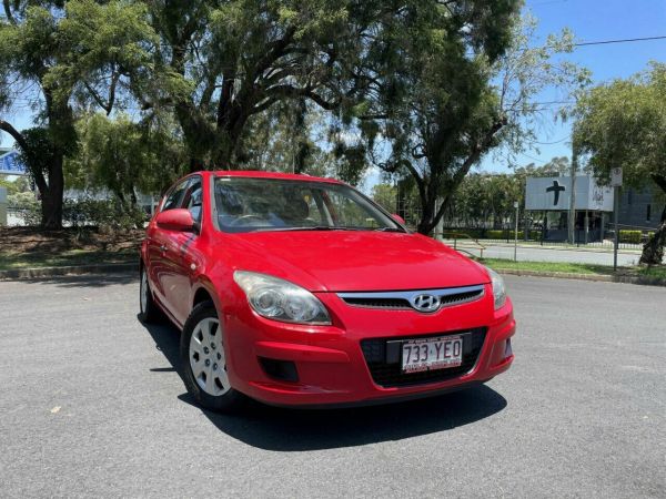 2011 Hyundai i30 FD MY11 SR Red 5 Speed Manual Hatchback image