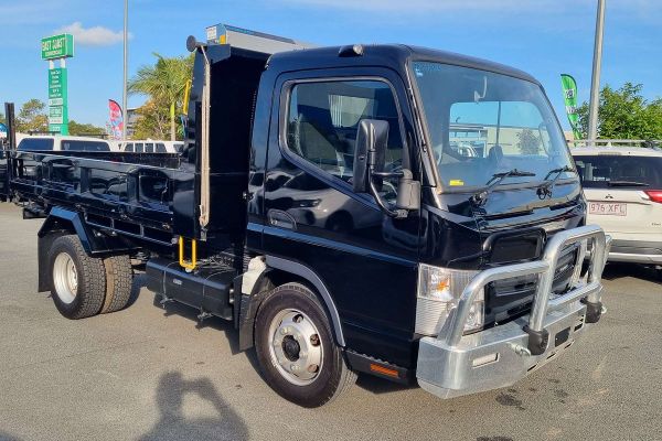 2023 Fuso Canter 815 SWB image