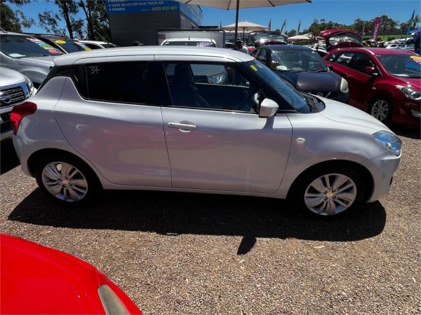 2019 Suzuki Swift Hatchback AZ GL Navigator image
