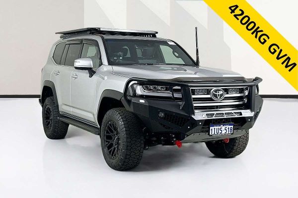 2024 Toyota LANDCRUISER LC300 VX (4x4) FJA300R image