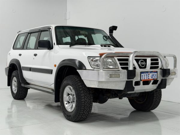 2004 NISSAN PATROL 4D WAGON GU III ST (4x4) image