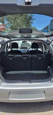 2007 Toyota Yaris Hatchback NCP90R YR image