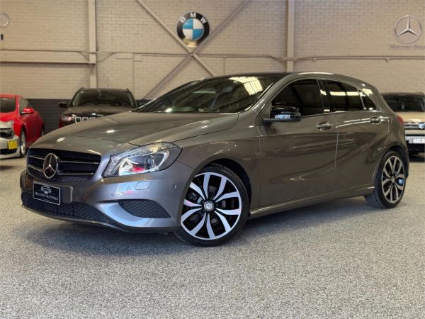 2014 Mercedes-Benz A-Class Hatchback W176 A200 image