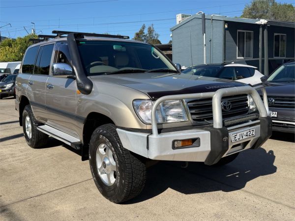 2003 Toyota Landcruiser Wagon UZJ100R GXL image