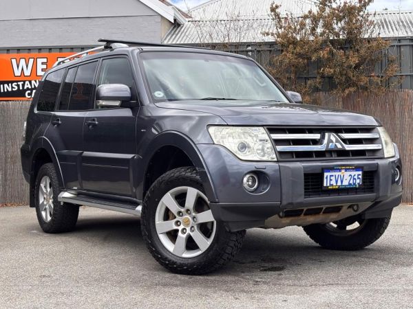 ** 2007 Mitsubishi Pajero Exceed ** Wagon 7 Seater ** Sports Automatic ** 4x4 ** 3.8L V6 Petrol ** Black Leather + Heated Seats + Reverse Sensors ** image