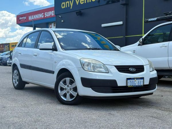 ** 2008 Kia Rio JB LX ** Hatchback 5 Doors ** Manual 5sp ** 1.4L Petrol ** 2 Keys ** Alloy Rims ** Radio CD w/ Great Sound System ** image