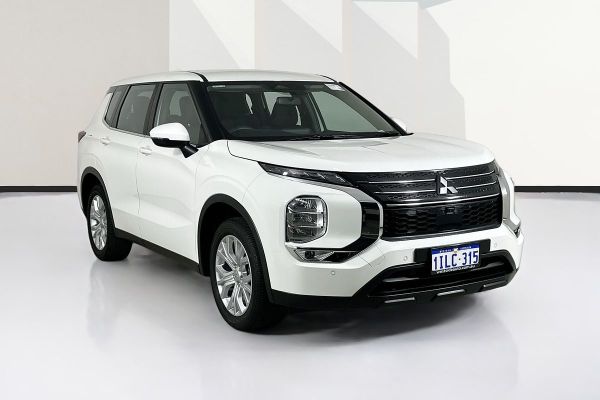 2024 Mitsubishi OUTLANDER ES 7 SEAT (2WD) ZM MY24 image