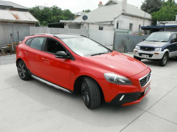2014 Volvo V40 M T5 Cross Country Red 6 Speed Automatic Geartronic Hatchback image