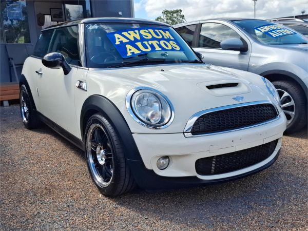 2007 MINI Hatch Hatchback R56 Cooper S image
