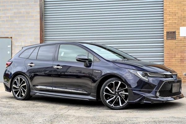 2019 Toyota Corolla Wagon ZWE211 WXB Hybrid image