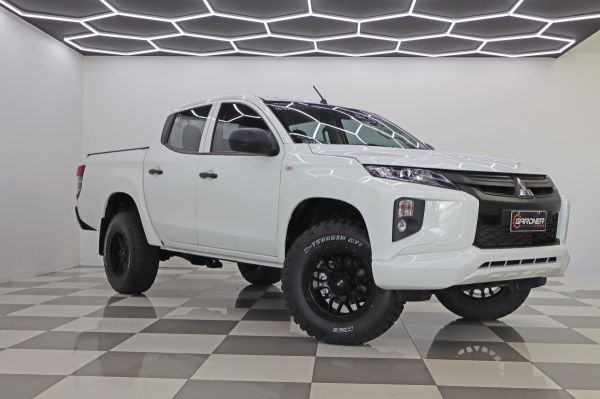 2019 Mitsubishi Triton UTILITY GLX ADAS DUAL CAB MR MY20 image