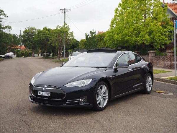 2015 TESLA MODEL S 4D HATCHBACK 85 image