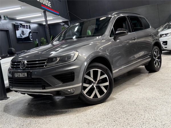 2017 Volkswagen Touareg Wagon 7P MY18 Monochrome image