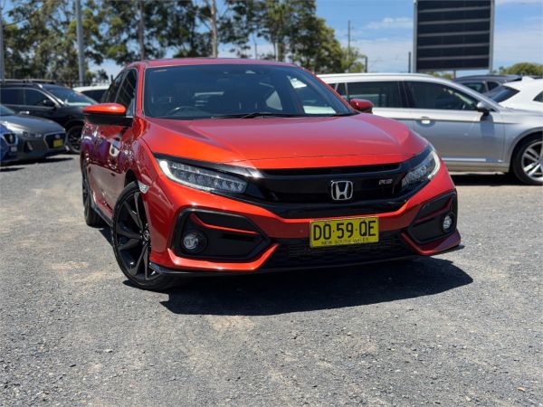 2019 HONDA CIVIC 5D HATCHBACK MY20 RS image