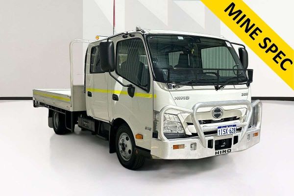2021 Hino 300 616 3870 WIDE XZU720R MY20 REAR WHEEL DRIVE LWB image