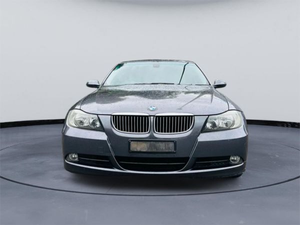 2005 BMW 3 4D SEDAN E90 25i image