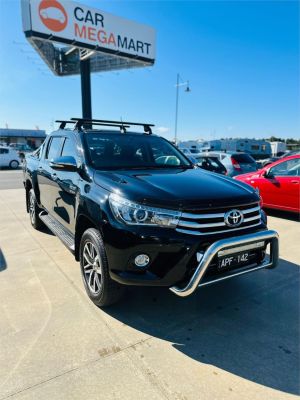 2017 TOYOTA HILUX DUAL CAB UTILITY GUN126R SR5 (4x4) image