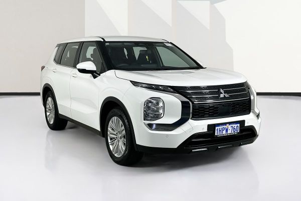 2022 Mitsubishi OUTLANDER ES 7 SEAT (2WD) ZM MY22 image