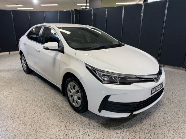 2018 TOYOTA COROLLA 4D SEDAN ZRE172R MY17 ASCENT image