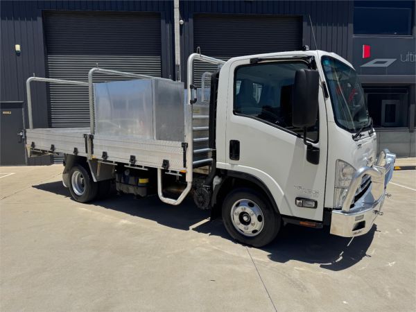 2019 Isuzu N Series Traytop NPR 45/55-155 Tradepack image