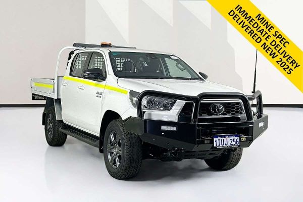 2024 Toyota HILUX SR 48V (4x4) GUN126R 4X4 image