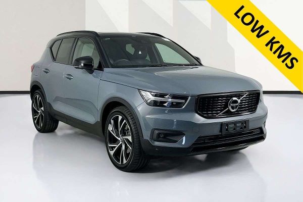 2021 Volvo XC40 T5 R-DESIGN (AWD) 536 MY21 image