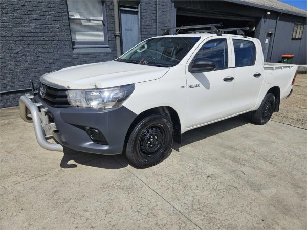 2018 TOYOTA HILUX DUAL CAB UTILITY TGN121R MY17 WORKMATE image