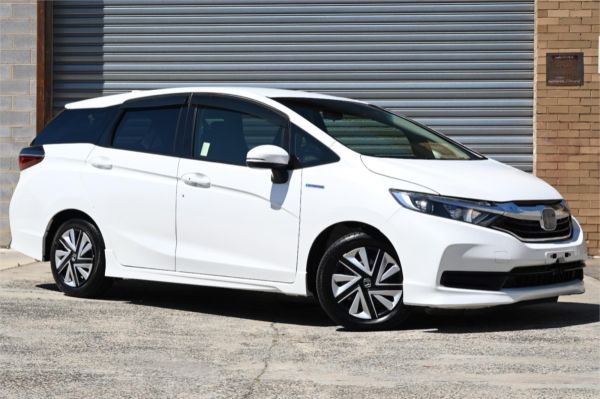2020 Honda Shuttle Wagon GP7 Hybrid image
