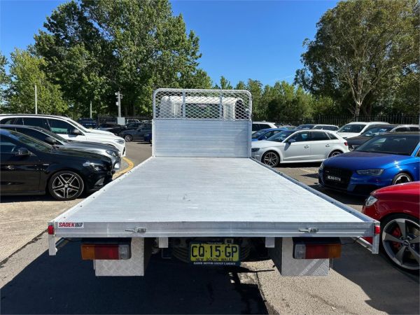 2018 Hino 300 Series Cab Chassis 617 image