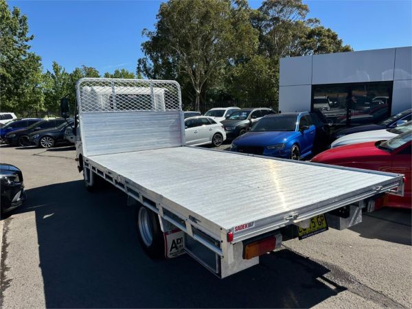 2018 Hino 300 Series Cab Chassis 617 image