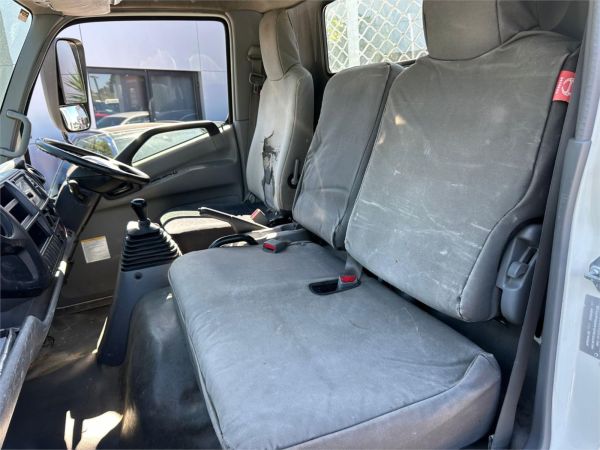 2018 Hino 300 Series Cab Chassis 617 image