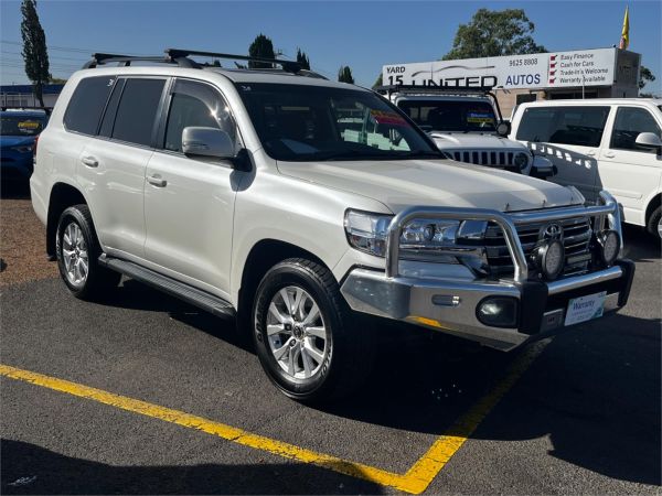 2018 Toyota Landcruiser Wagon VDJ200R VX image