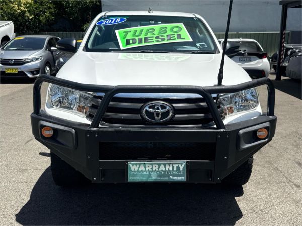 2018 TOYOTA HILUX DUAL CAB UTILITY GUN126R MY17 SR (4x4) image