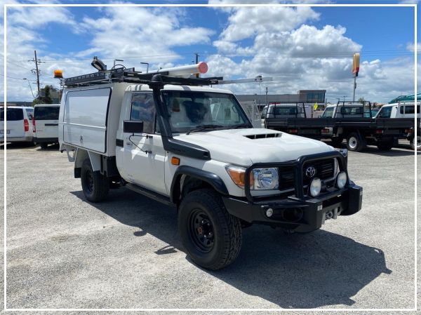2018 Toyota Landcruiser Cab Chassis VDJ79R Workmate image