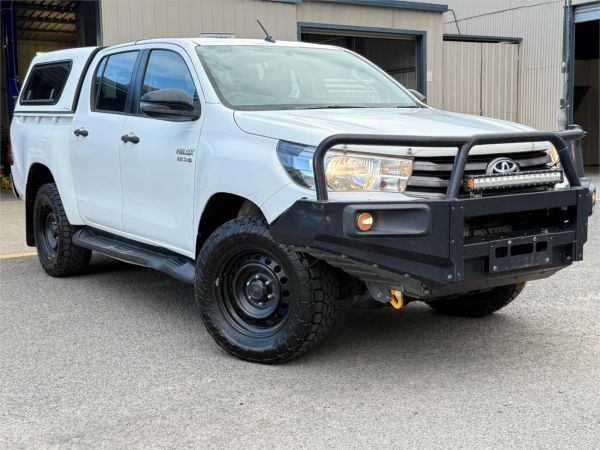 2017 Toyota Hilux Utility GUN126R SR image