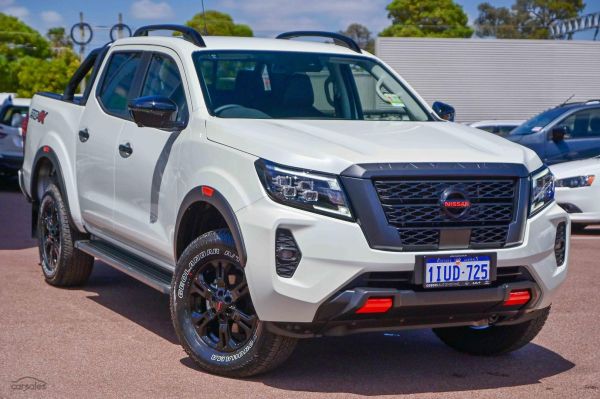 2025 Nissan Navara PRO-4X D23 Auto 4x4 MY25 Dual Cab image