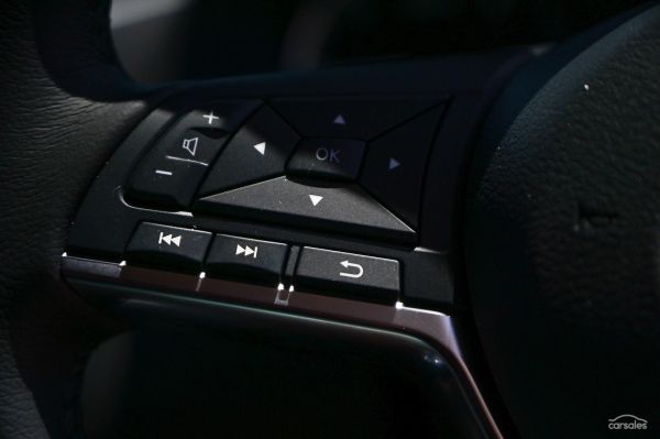 2025 Nissan Navara D23 PRO-4X image