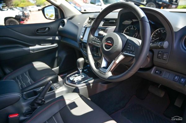 2025 Nissan Navara D23 PRO-4X image